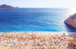 Массовый выезд россиян в Турцию на праздники идет без серьезных задержек и отмен рейсов