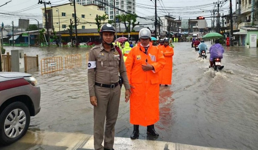 На Пхукете туристам рекомендовано отказаться от поездок и экскурсий