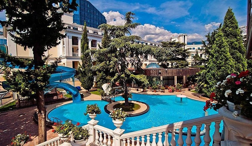 Билетов на скорые поезда в Крым перед майскими праздниками практически не осталось