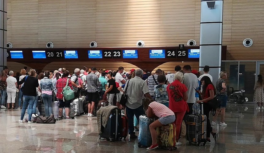 В аэропорту Хургады вслед за Шарм-эль-Шейхом отменили услугу Fast Track