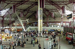 Россиянку на четыре дня заперли в аэропорту Варшавы без паспорта