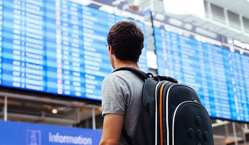 Отпуск туристов сократился из-за задержки рейса