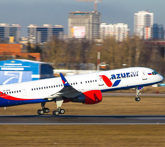 Ростуризм разрешил продавать туры с перевозкой на Azur Air