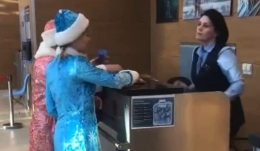 Три места на десять Дедов Морозов: туристы о бесплатной акции «Победы»