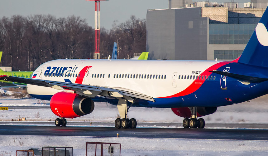 Источник: Росавиация снимет ограничения с Azur Air