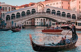 Туристам в регионах советуют начать оформлять шенген на лето