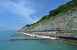 Туристы недовольны: поезд из Крыма в ближайший аэропорт сделают купейным