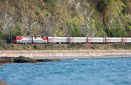 РЖД заморозил цены на горстку оставшихся билетов на майские южные поезда