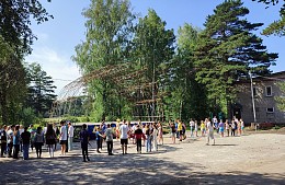 Прокуратура проверяет детский лагерь «Лесная сказка» из-за зомби-расписания