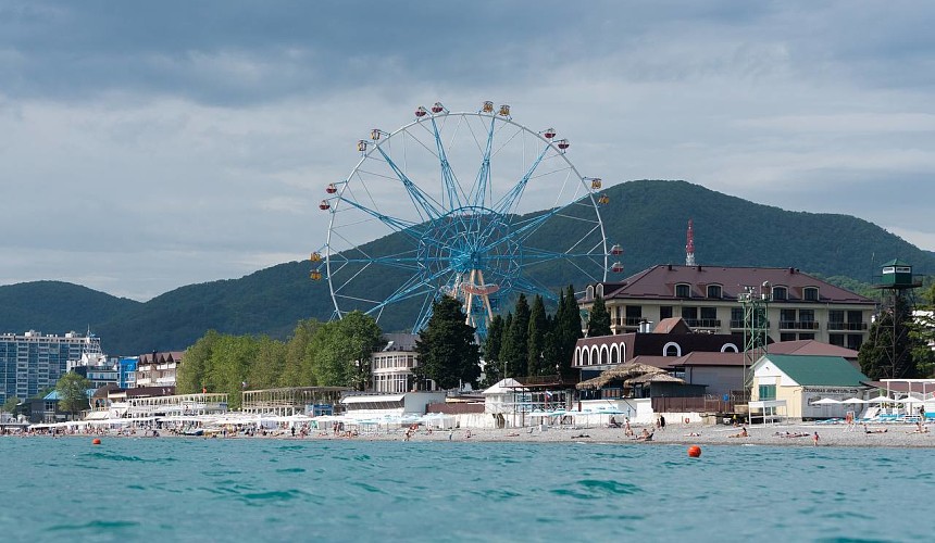 Погода на курортах: в Испании и Турции жарко, в Сочи комфортно, в Ялте льет как из ведра