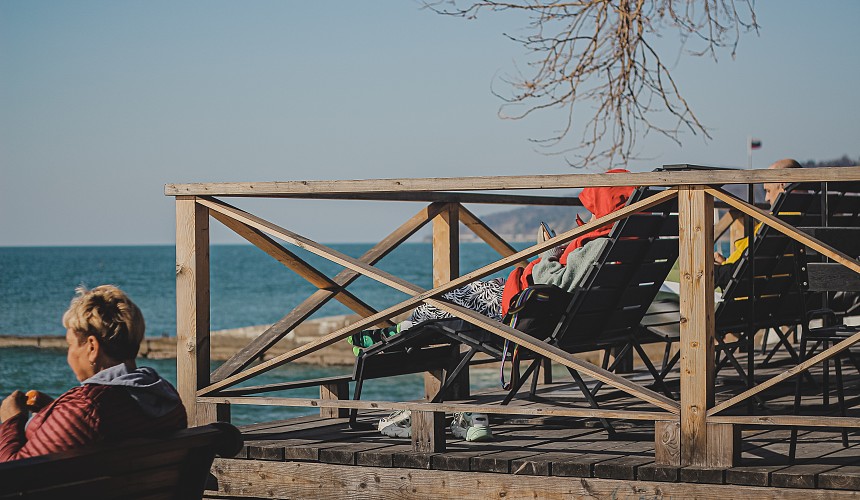 Туристов успокоили: места в Сочи на февральские праздники еще есть