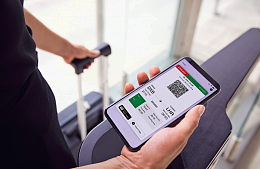 Авиакомпания Emirates переходит на электронные посадочные талоны 