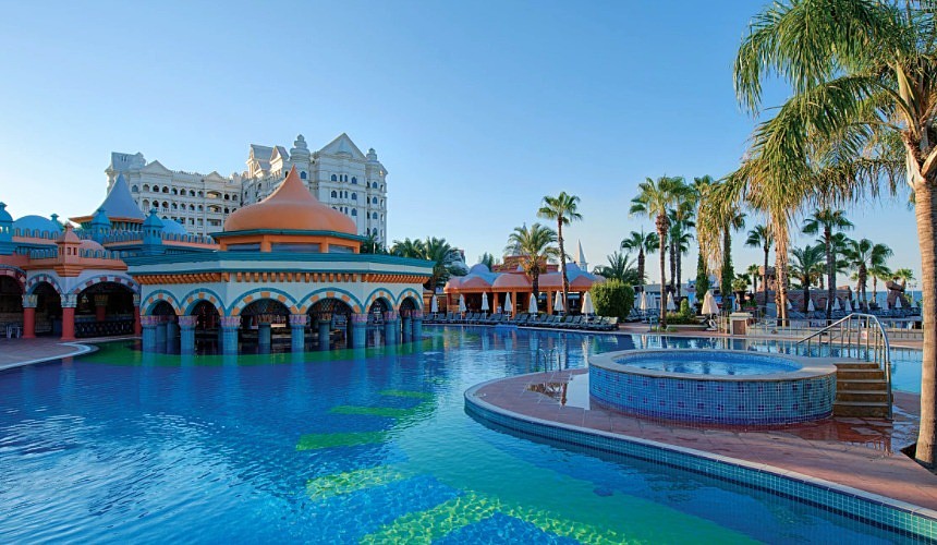 Туроператор подготовился к массовому возврату туристов в отели Турции