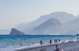 В Стамбул и Анталью на майские можно улететь втридорога