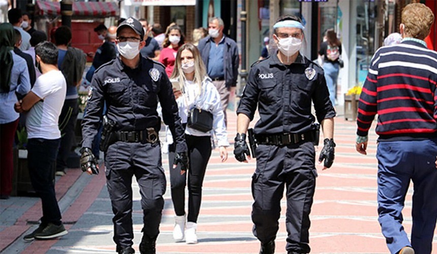 В Турции расширяют действие комендантского часа на новогодние дни