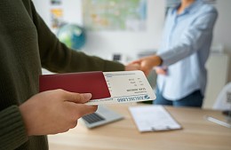 Три странных случая за неделю: в аэропортах активизировались пассажиры-нарушители