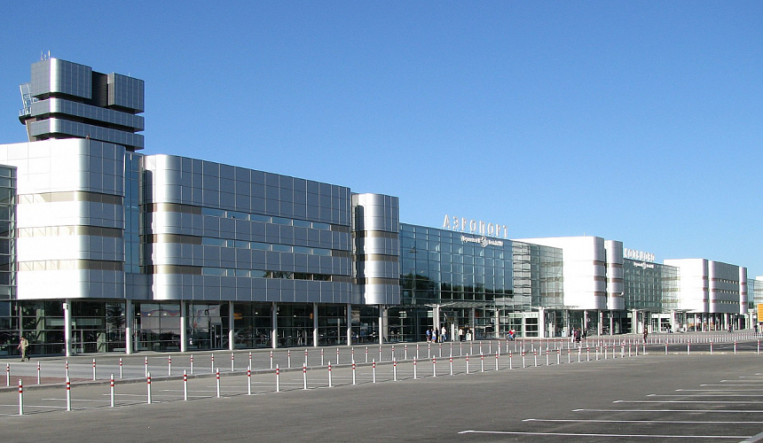 Рейс «Аэрофлота» из Екатеринбурга в Москву перенесен из-за неисправности самолета