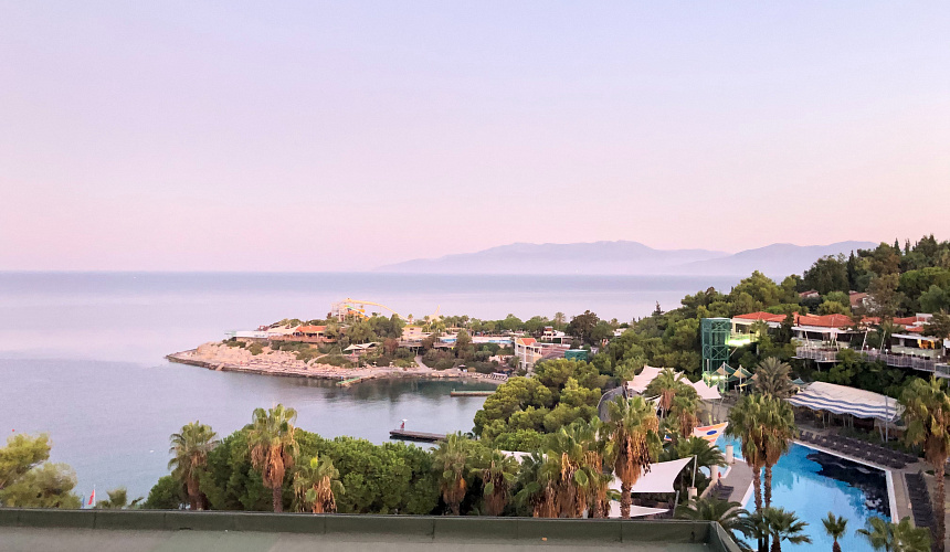 Пострадавшим от землетрясения в Турции предоставят бесплатное жилье и льготные билеты