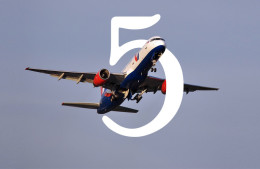 Источник: решение Росавиации по Azur Air примут до 5 марта